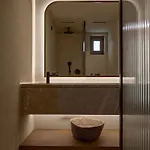 Omeon Mykonos מלון